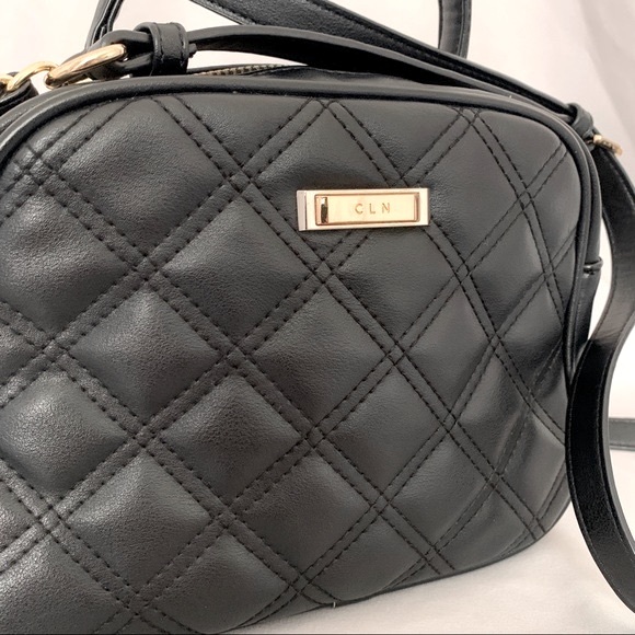 Quilted Box Chain Belt Buckle Leather Crossbody Bag in Black, Gold - Accessories - Picture 4 of 7